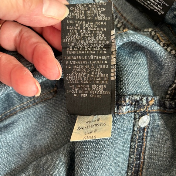 A3 Denim Bermuda Shorts Distressed Raw Hem Women’s Size 12 - Picture 7 of 9